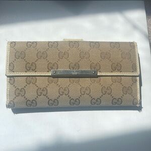 Authentic Gucci Wallet